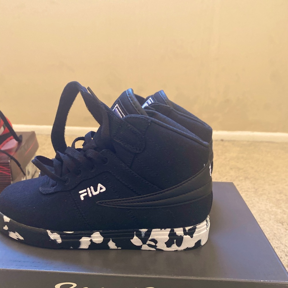 Brand New Dark Blue Fila Hightops